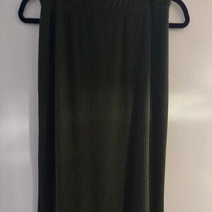 STRAIGHT RIBBED SKIRT